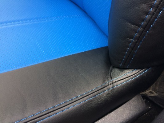 Авточехлы на Lada Largus Авточехлы на Lada Largus