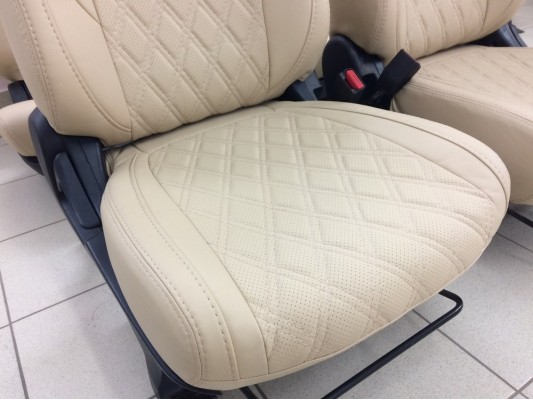 Авточехлы на Mitsubishi Outlander 3 Авточехлы на Mitsubishi Outlander 3